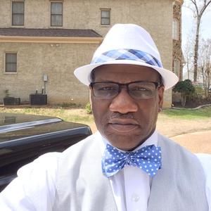 Meet your Posher, Lawrence